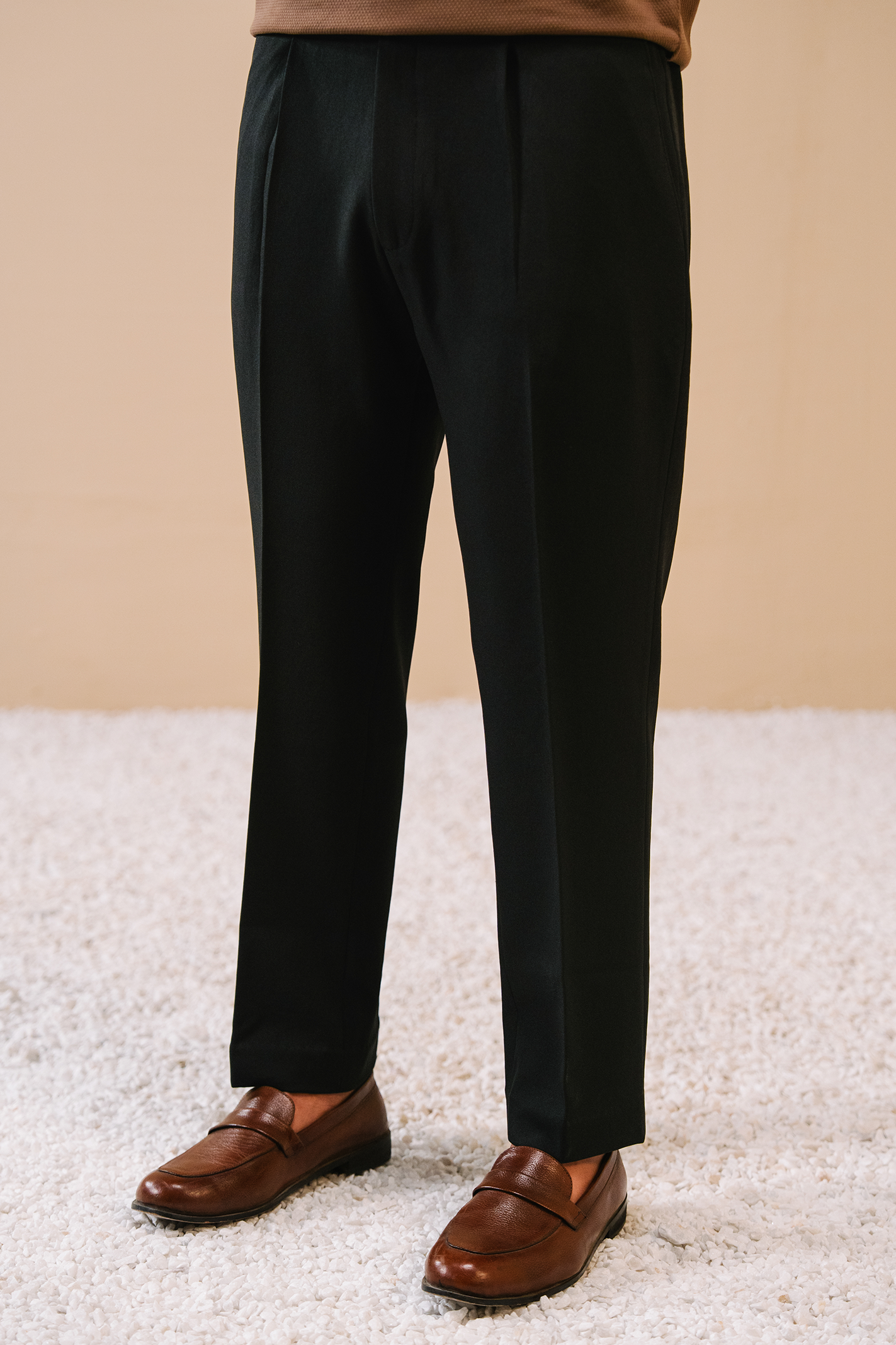 Men's Pleated Dress Pants – Black in Pakistan