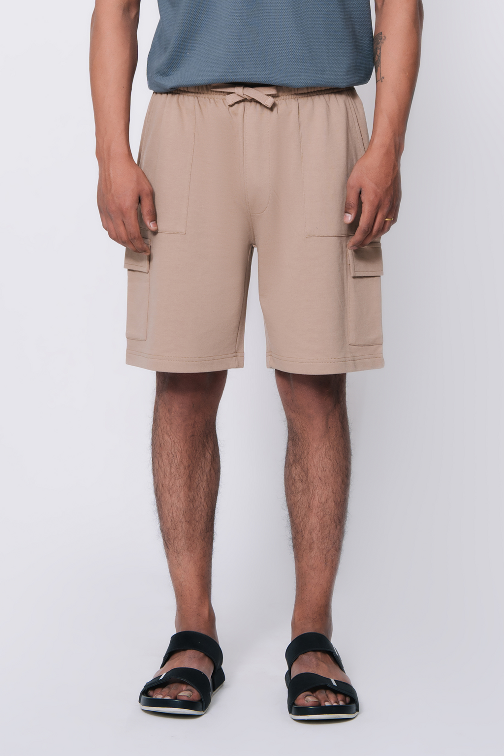 Relaxed Fit Cargo Shorts – Khaki
