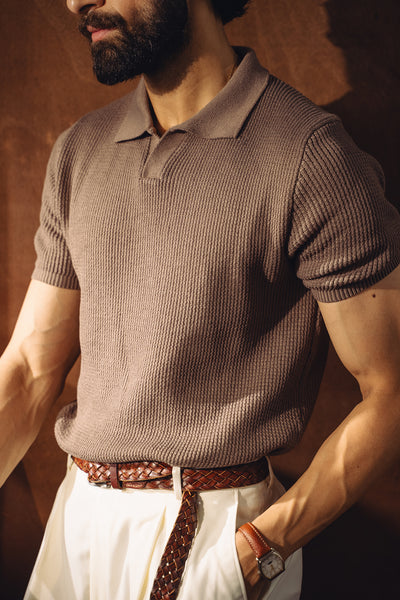 Johnny Collar Textured Knitted Polo Shirt – Camel