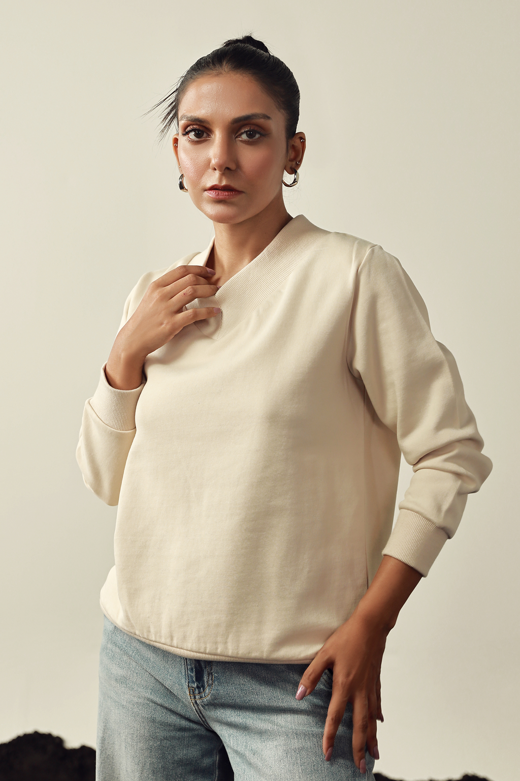 V Neck Sweat Shirt - Beige