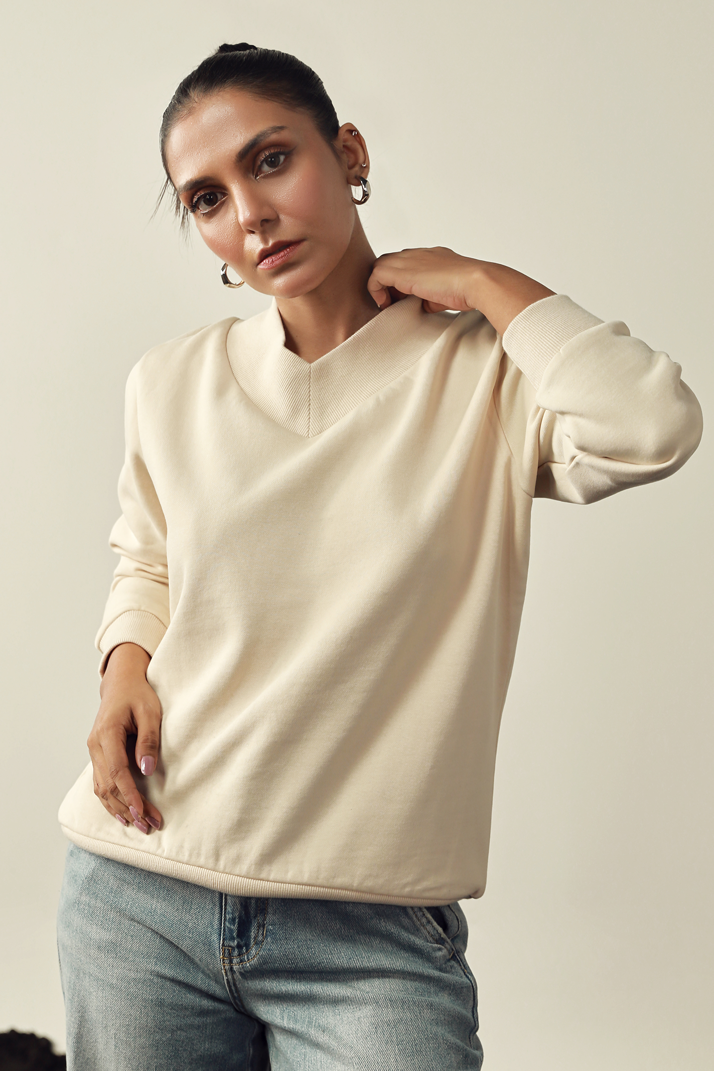 V Neck Sweat Shirt - Beige