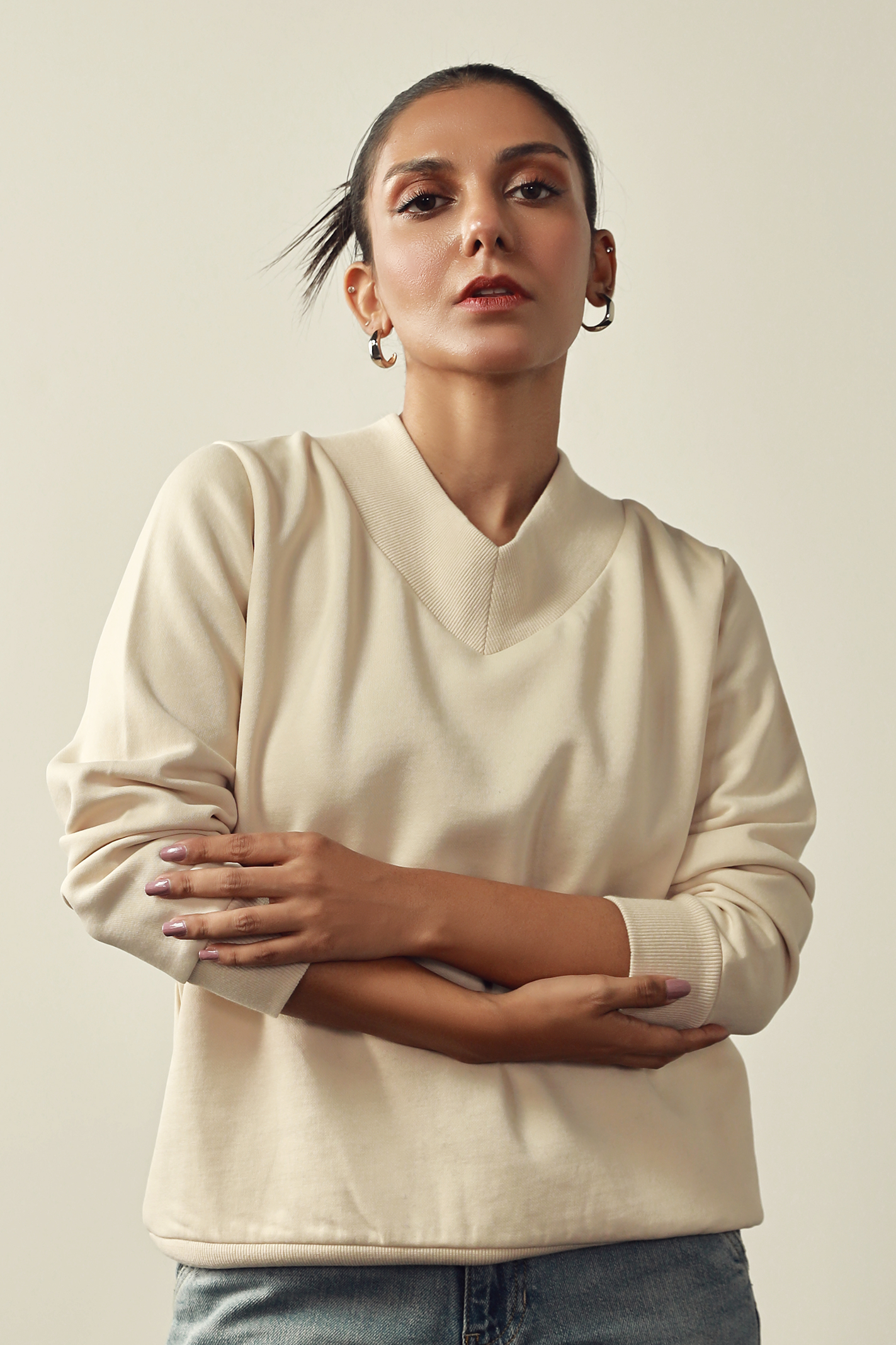 V Neck Sweat Shirt - Beige