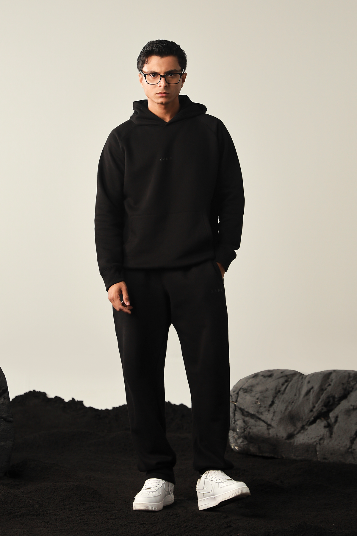 Pullover Hoodie – Black