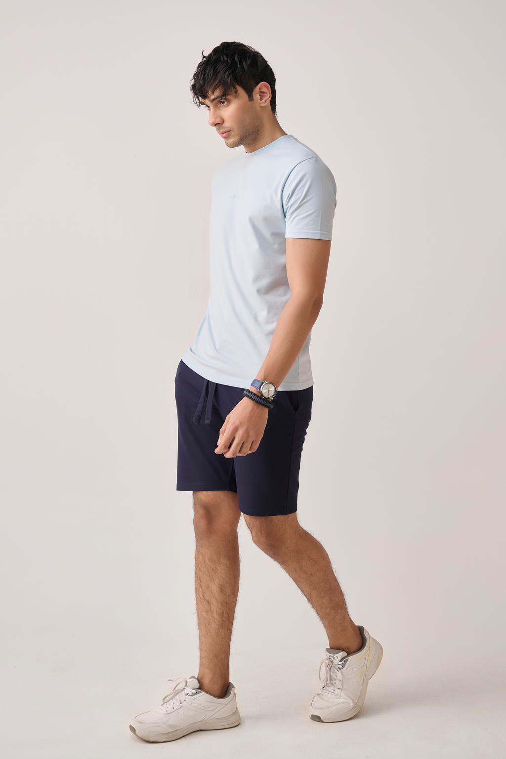 blue tshirt