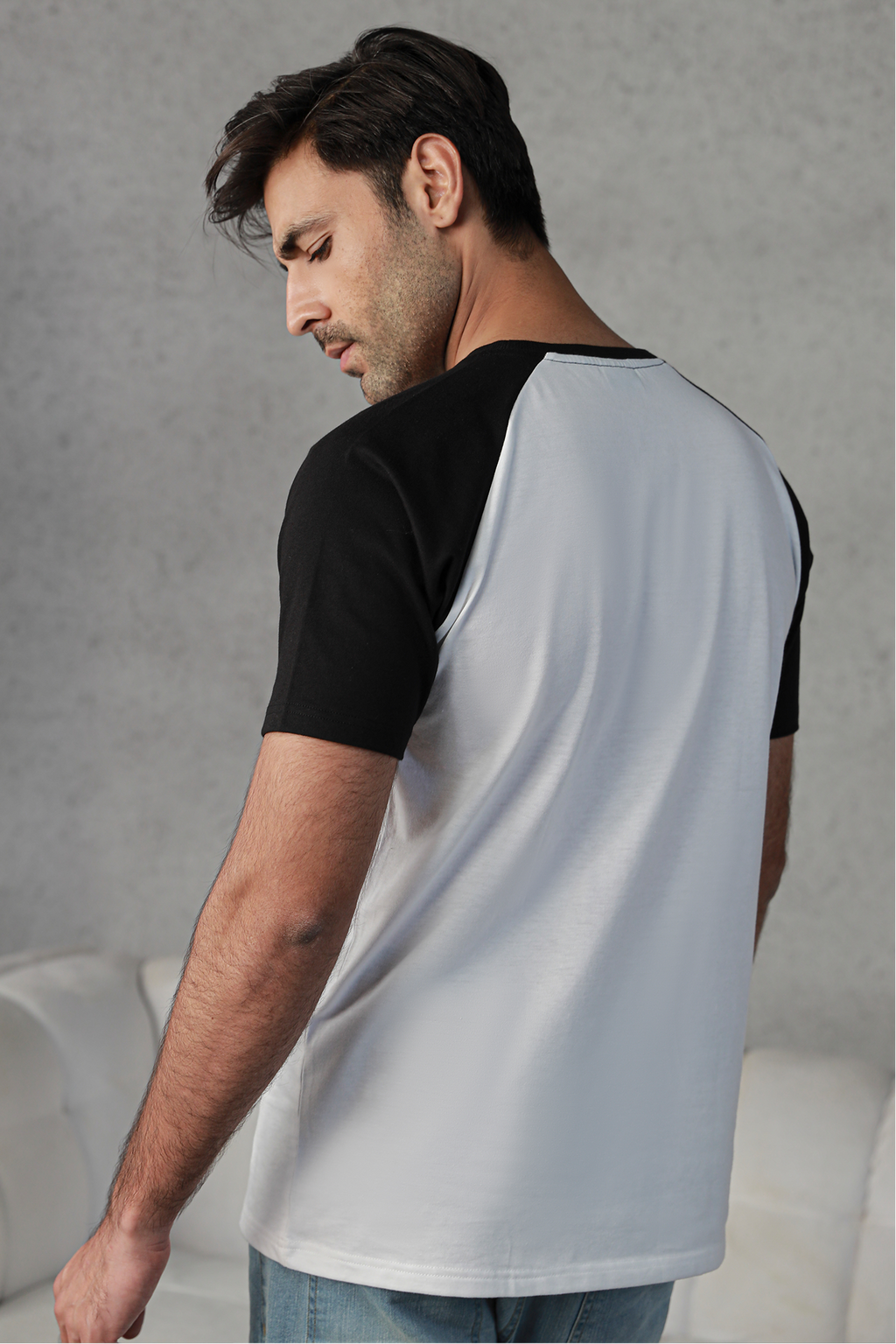 Raglan T-Shirt – White & Black