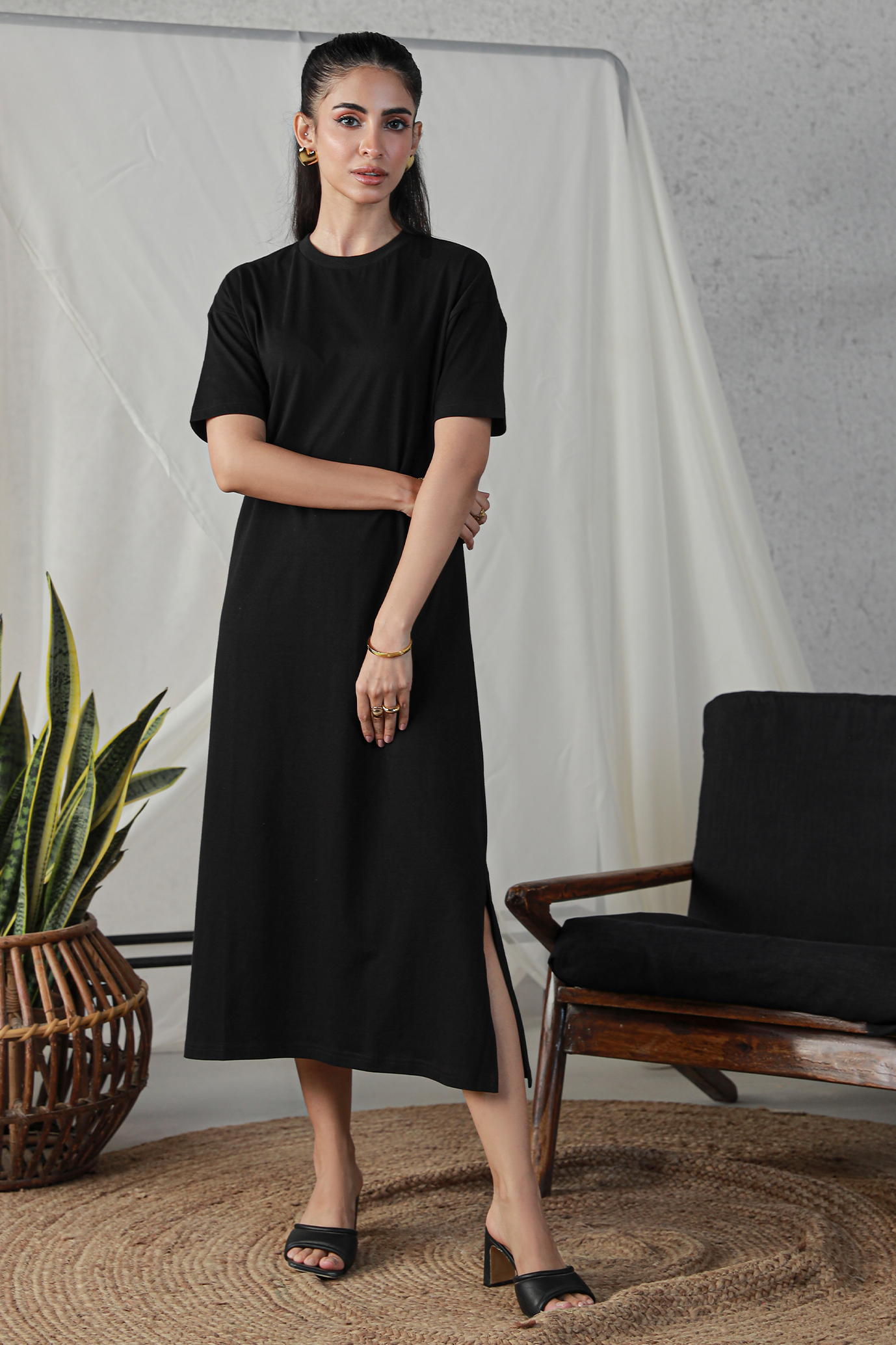 T-Shirt Dress - Black Secondary image
