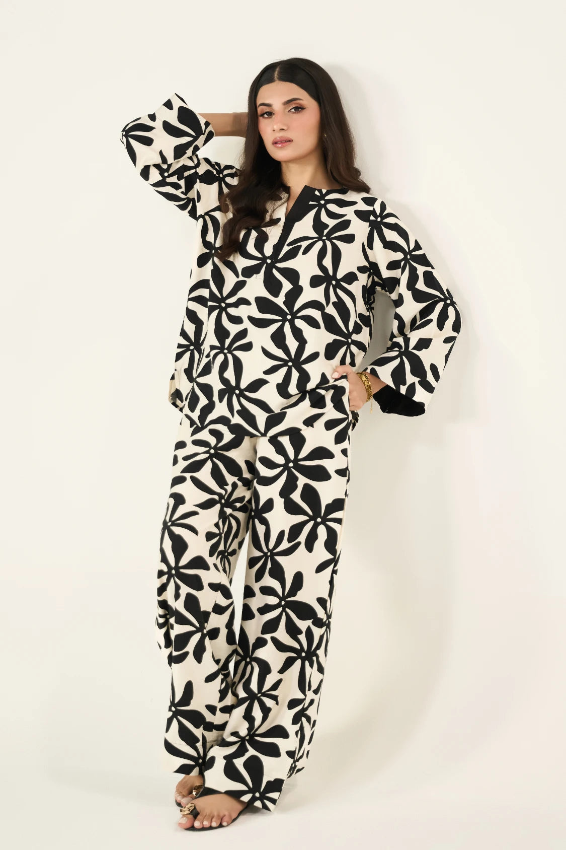Flora Linen Co-Ord Set - Black & Cream