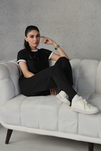 crew neck t-shirt black white