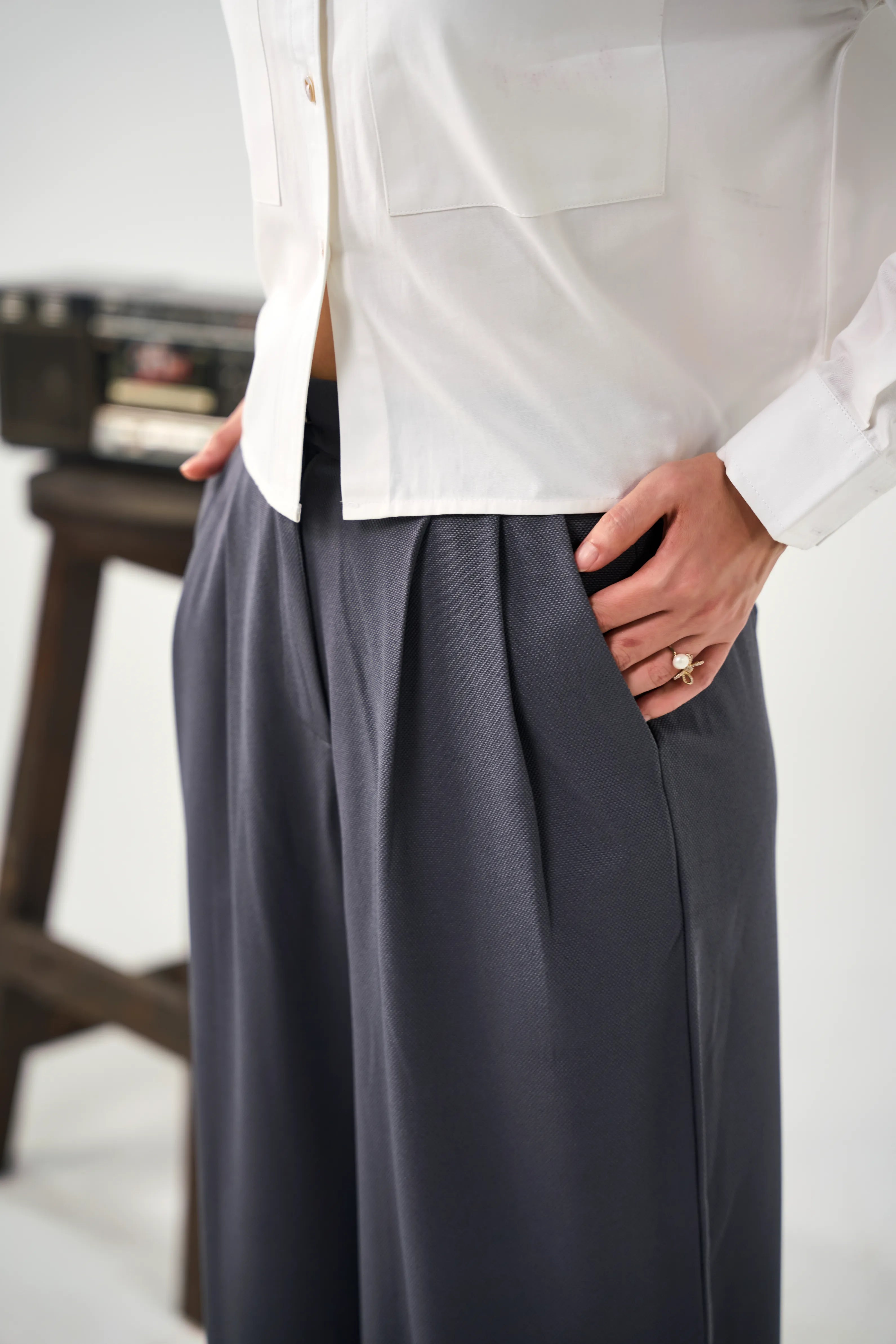 Wide Tailored Pants - Grey Secondary image