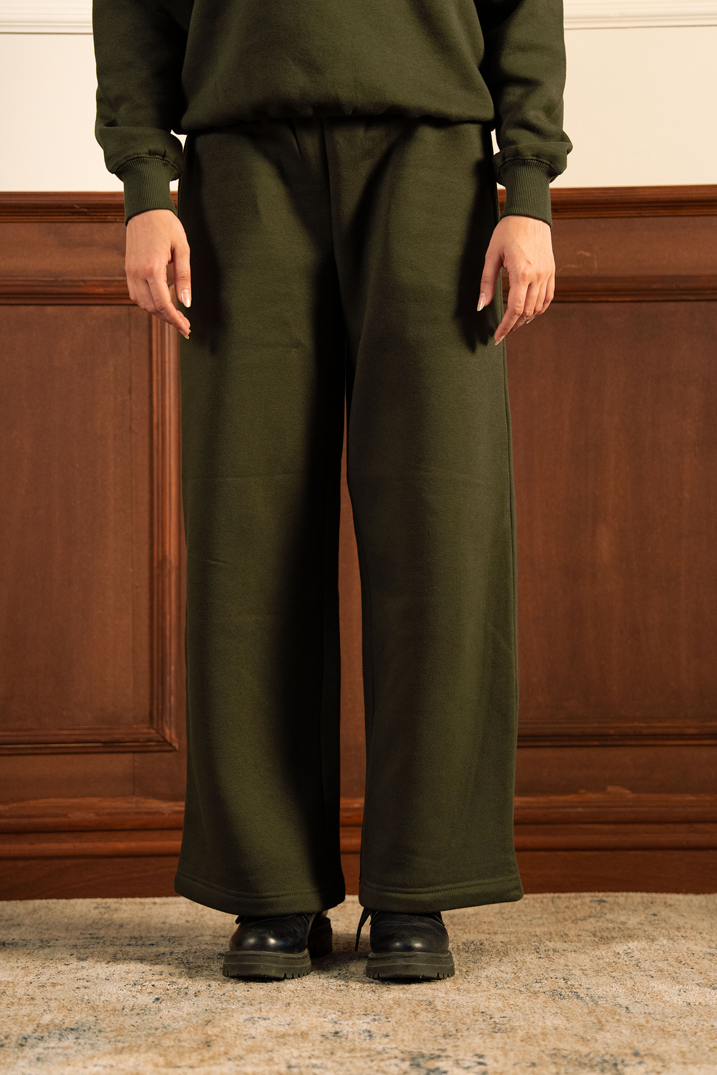 Everyday Wide Leg Sweatpants - Dark Green Secondary image