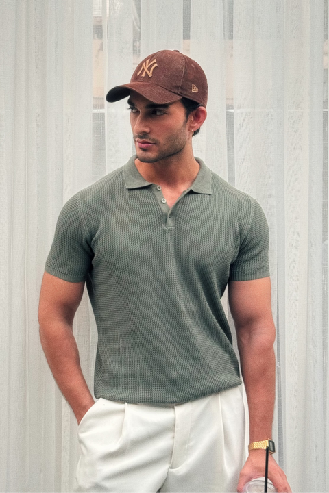 Textured Knitted Polo Shirt – Light Olive