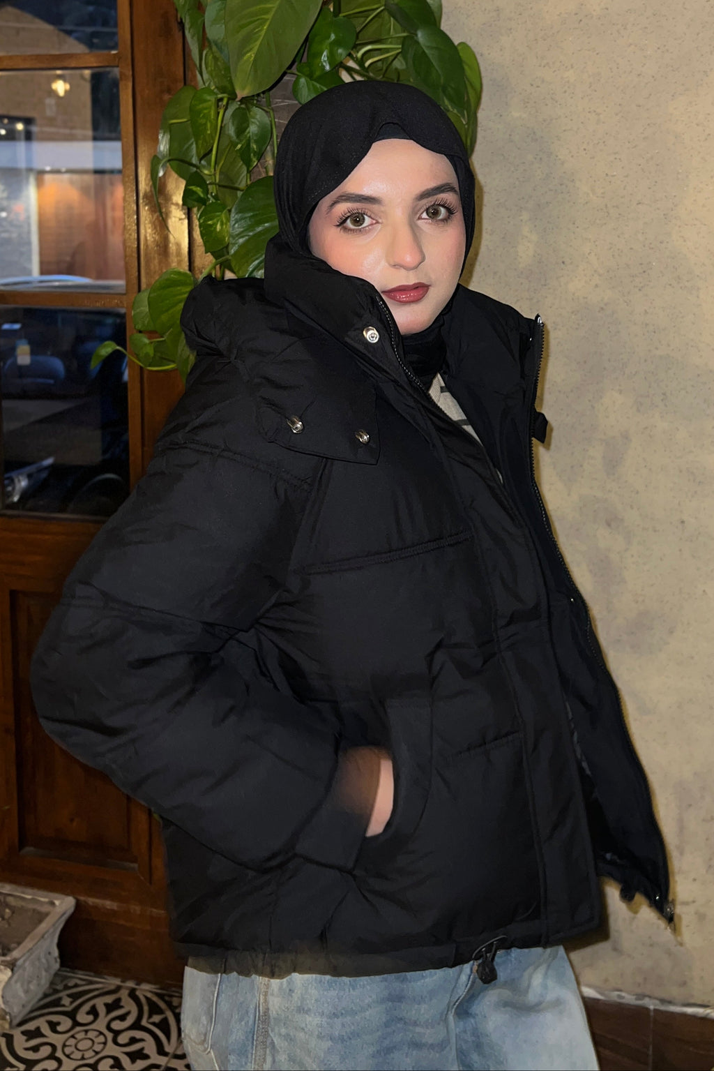 Cozy Hooded Puffer Jacket - Black