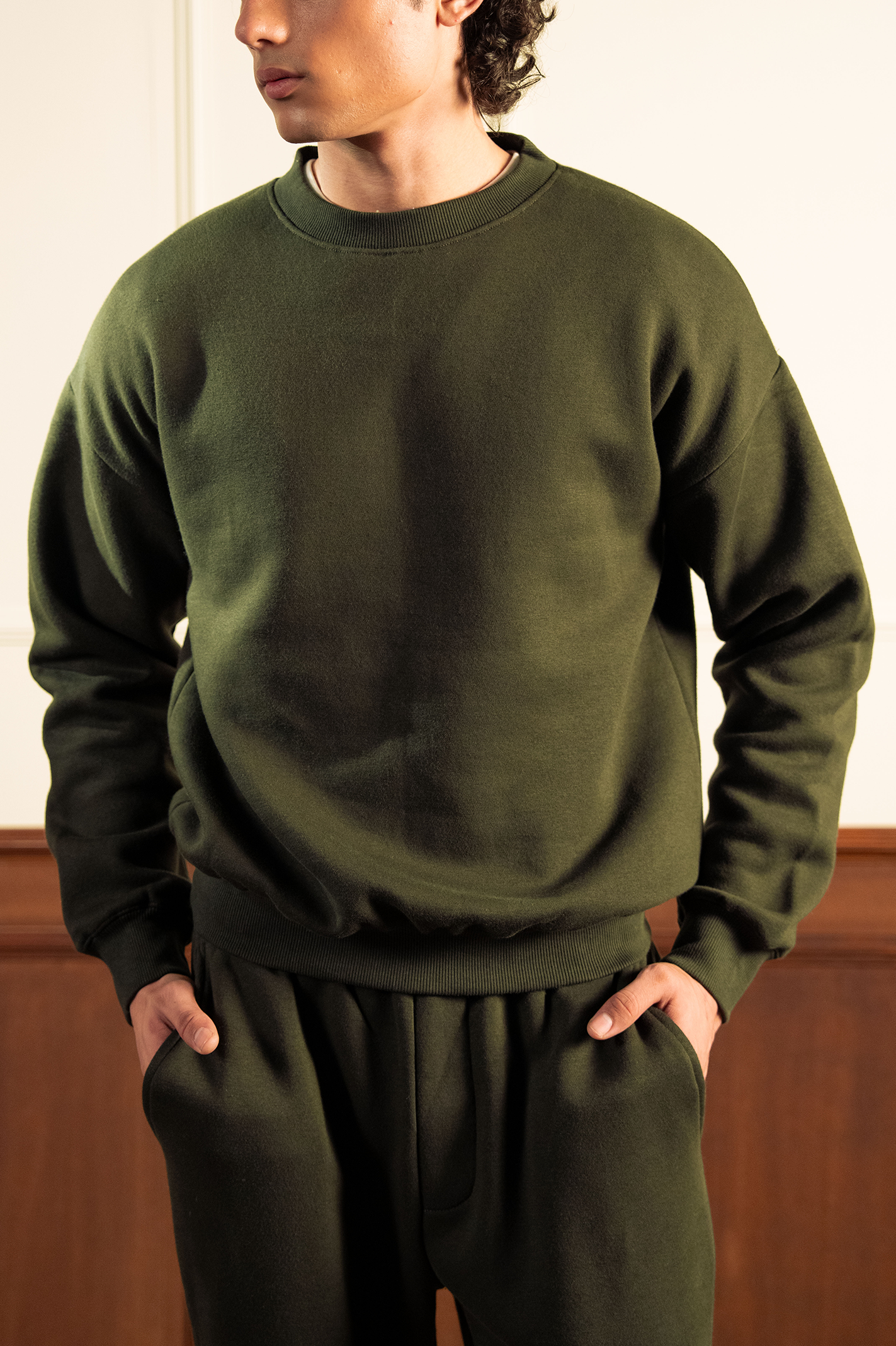 Everyday Crew Neck Sweatshirt – Dark Green Main image