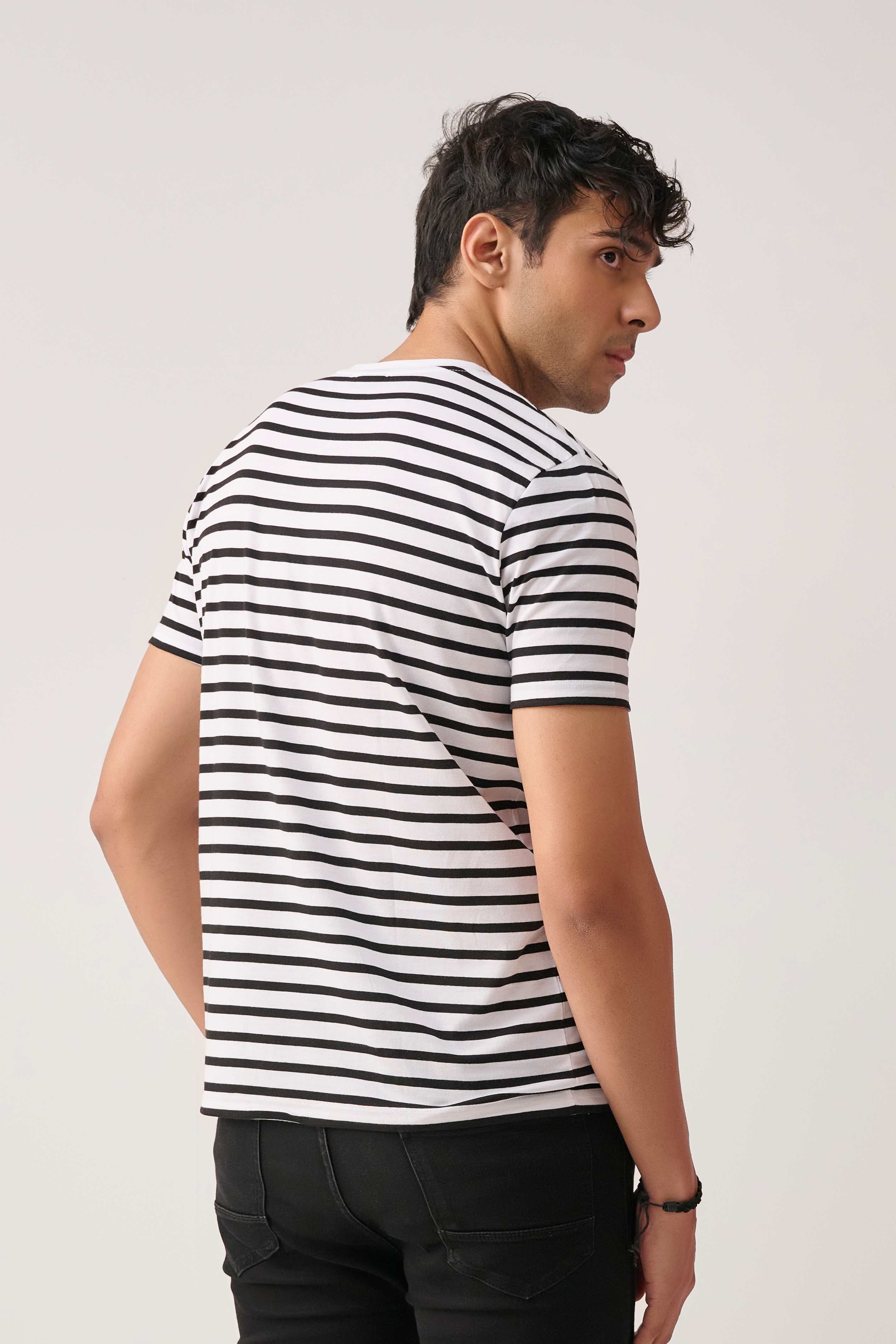 Stripe T-Shirt – Black & White Secondary image