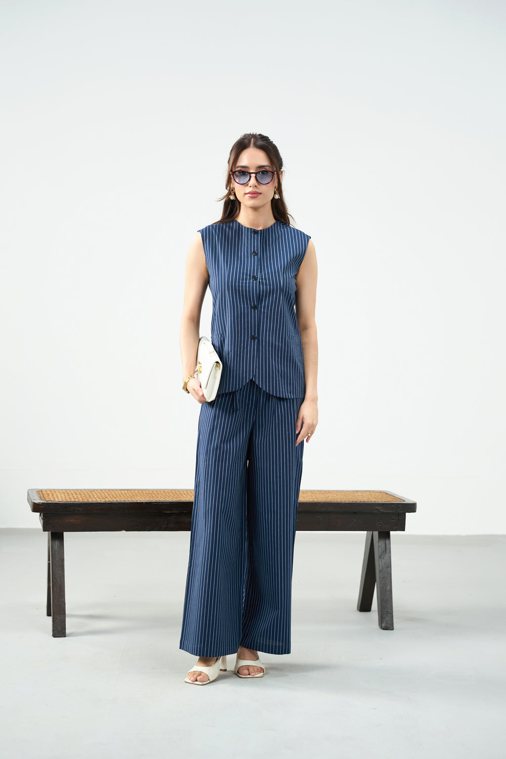 The Essential Vest Set - Blue and white