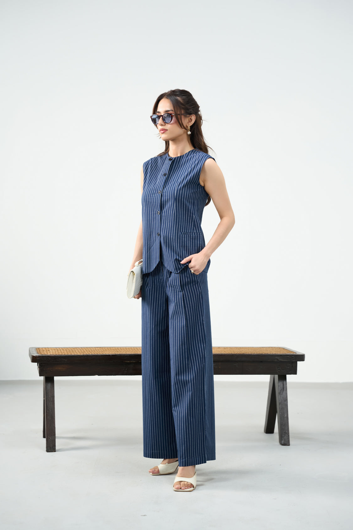 The Essential Vest Set - Blue and white