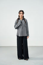 The Relaxed Stripe Shirt - Charcoal stripe