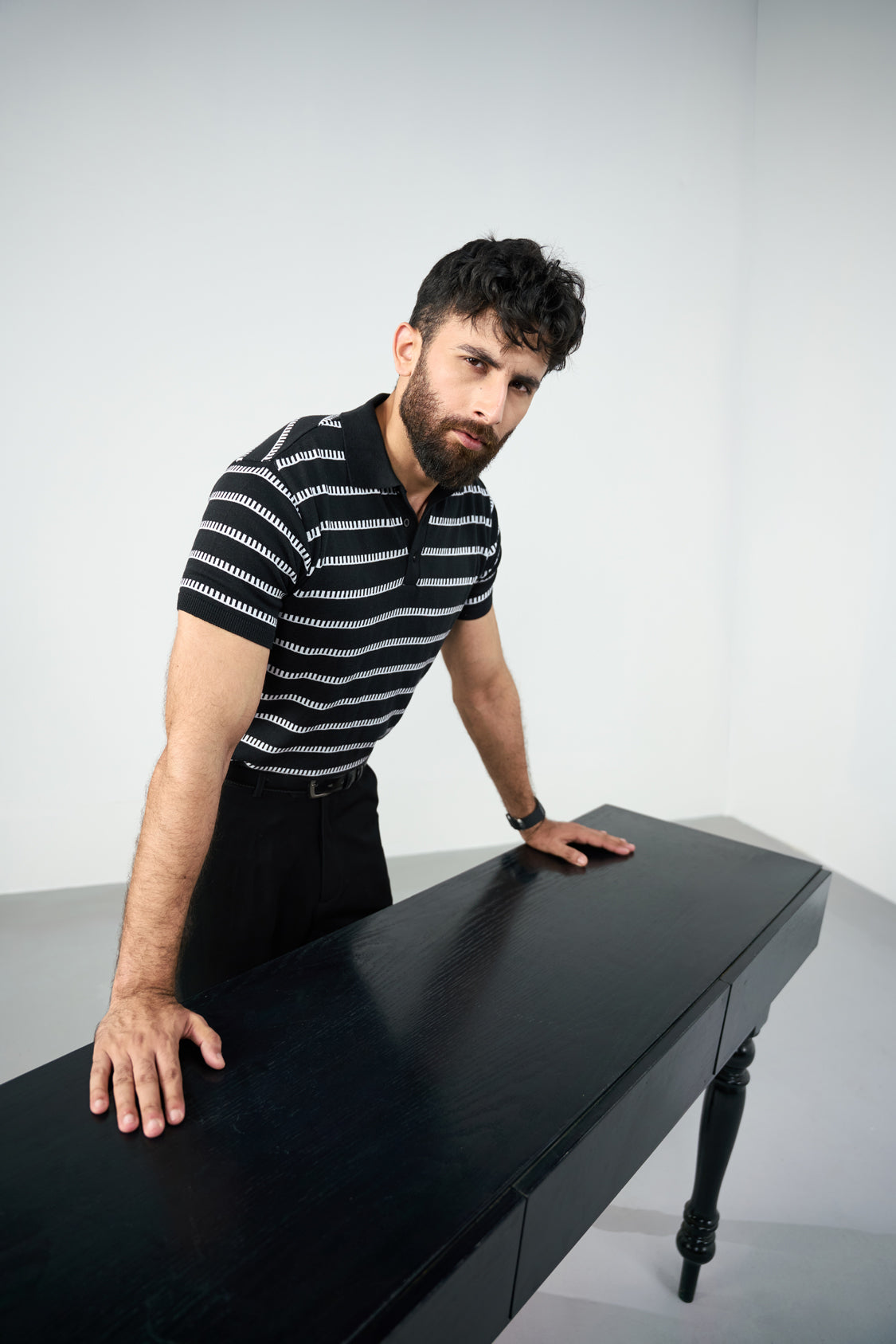 The knit strip polo - Black and white