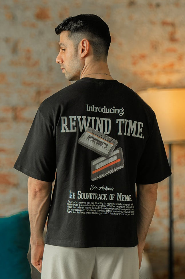 Crew Neck Graphic T-Shirt – Black
