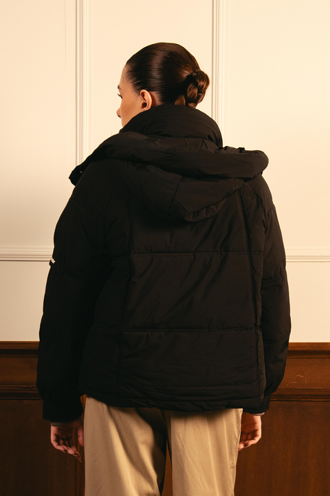 Cozy Hooded Puffer Jacket - Black