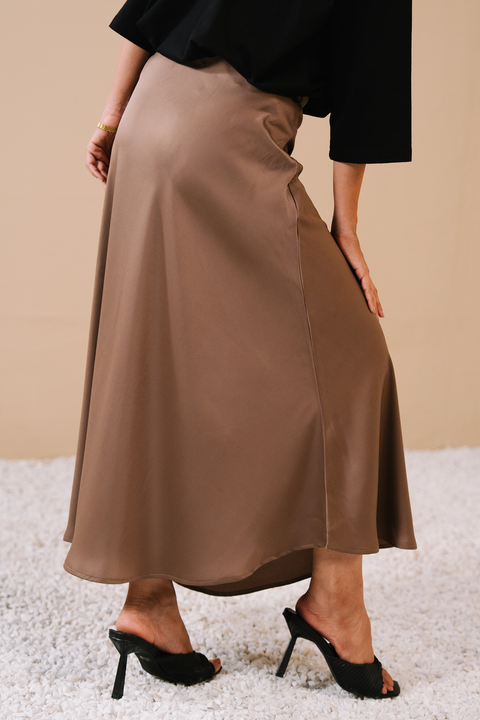 Textured Satin Skirt - Nude