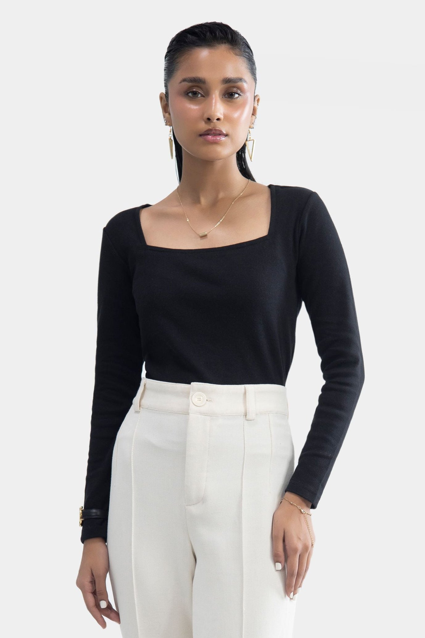 black top Main image