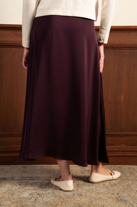 Textured Satin Skirt - Burgundi
