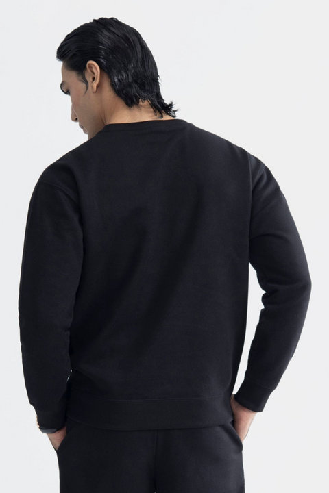 Drop Shoulder Embroidered Sweatshirt – Black